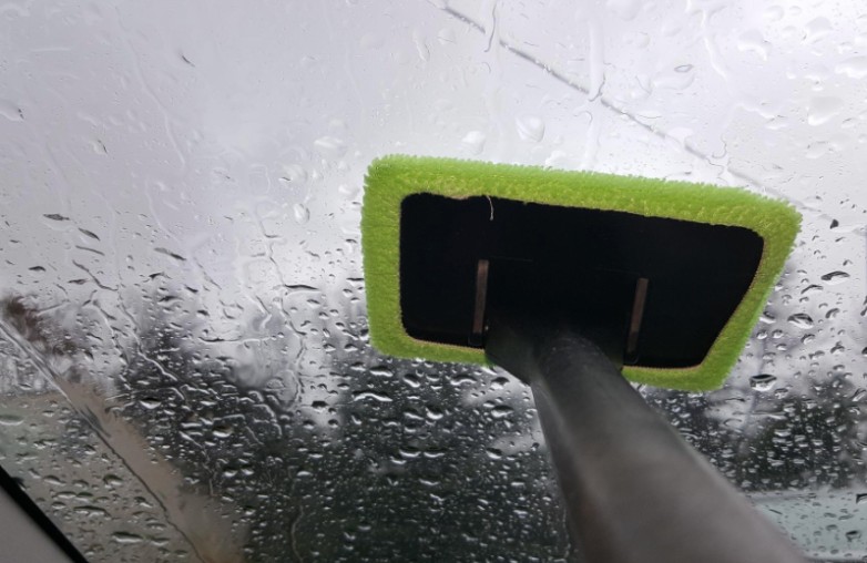 Buy One And Get One FREE Windshield Microfiber Easy Cleaner