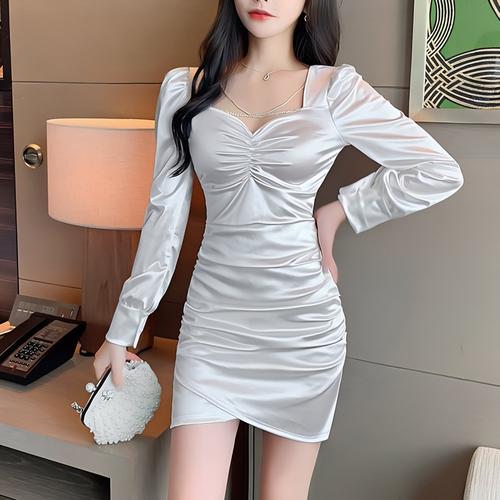 SQUARE COLLAR EMBROIDERED LACE MINI DRESS IN WHITE