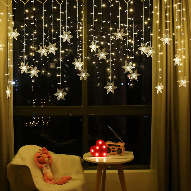 Snowflake LED Curtain String Light